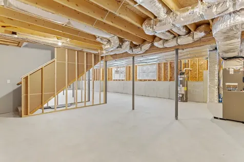 91 Raymond Road Auburn NH 03032