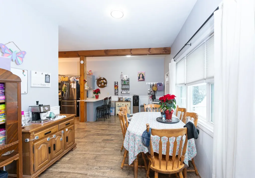 4 Sunset Drive Londonderry NH 03053