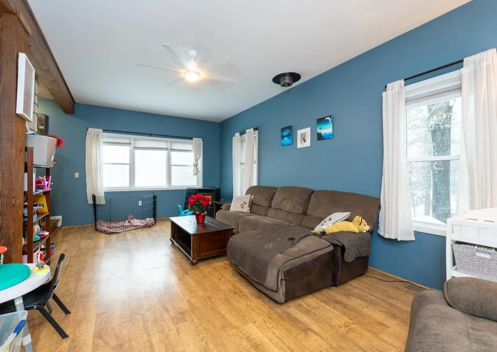 4 Sunset Drive Londonderry NH 03053