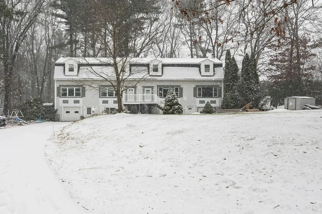 4 Sunset Drive Londonderry NH 03053