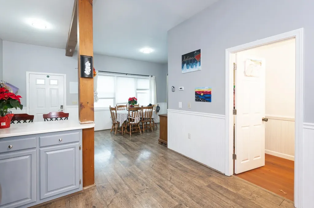 4 Sunset Drive Londonderry NH 03053