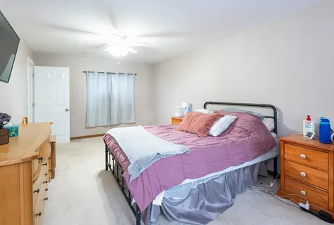 4 Sunset Drive Londonderry NH 03053