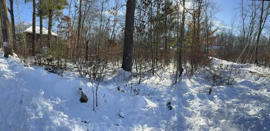 8 Mark Avenue Derry NH 03038