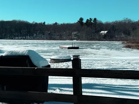 8 Mark Avenue Derry NH 03038