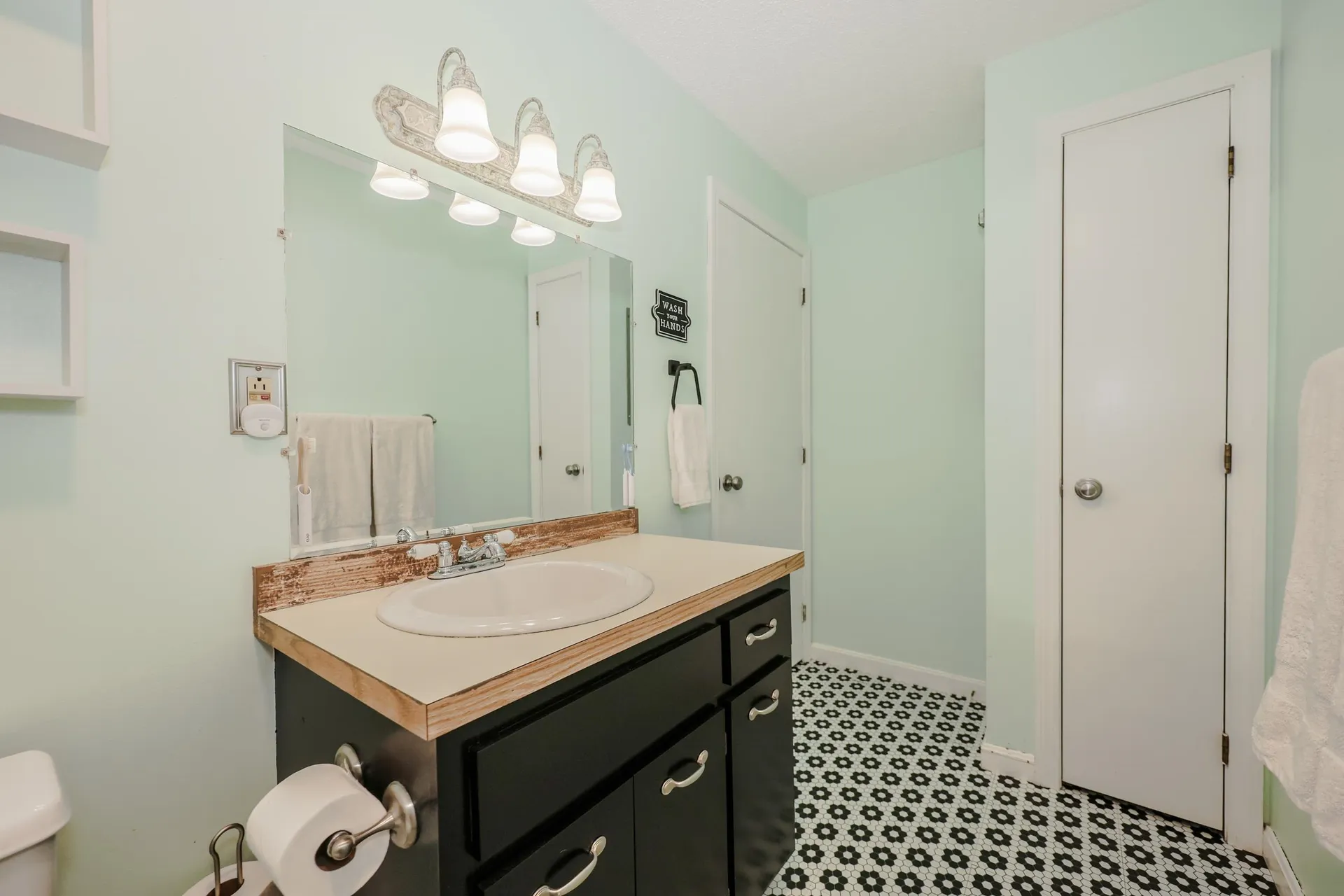 344 Elm Street Milford NH 03055