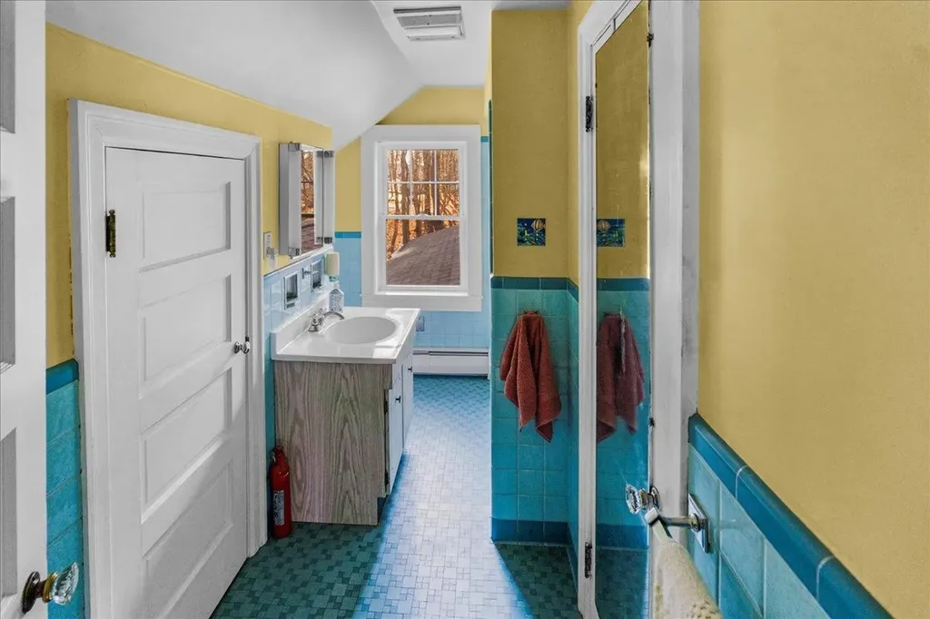 22 West Pine Street Plaistow NH 03865