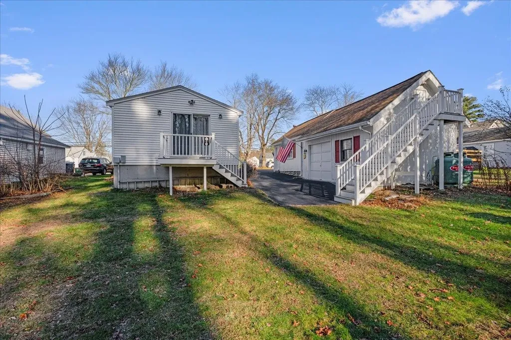 22 West Pine Street Plaistow NH 03865