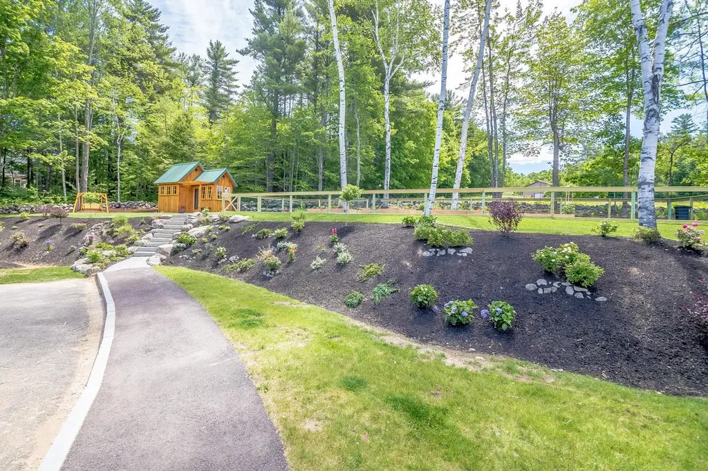 598 Scenic Road Laconia NH 03246