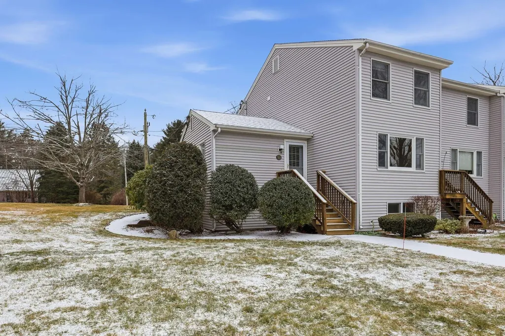 35 Fieldstone Estates Newmarket NH 03857