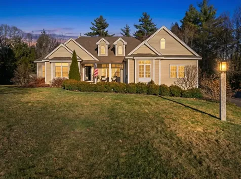 18 Sofia Way Nottingham NH 03290