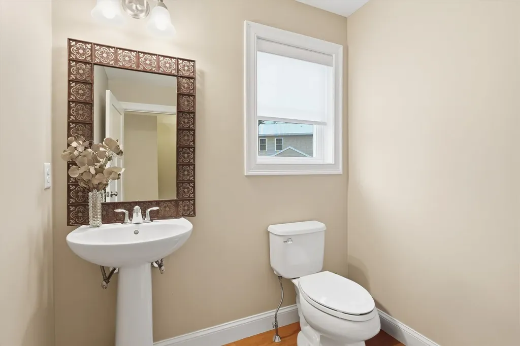 249 Villager Road Chester NH 03036