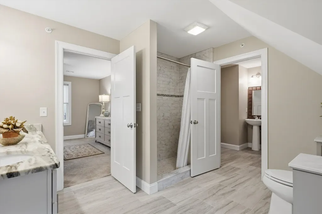 249 Villager Road Chester NH 03036