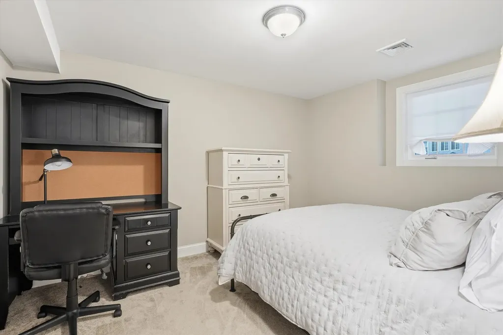 249 Villager Road Chester NH 03036