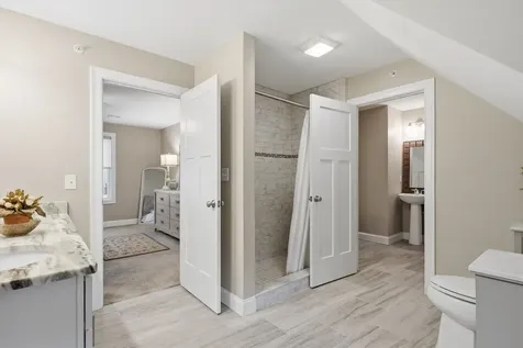 249 Villager Road Chester NH 03036