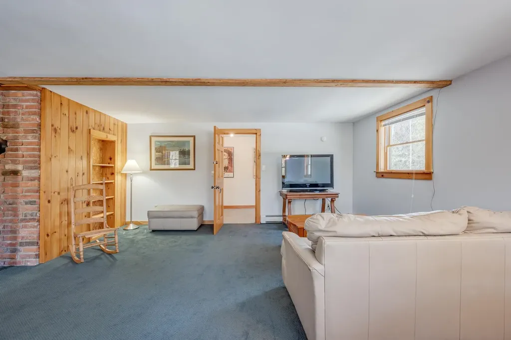 57 Sunny Lane Sunapee NH 03782