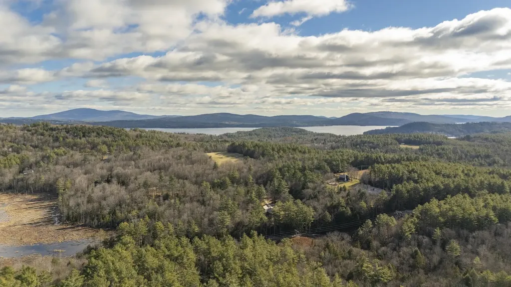 57 Sunny Lane Sunapee NH 03782