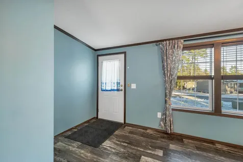 63 Mansfield Woods Way New Hampton NH 03256