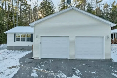 63 Mansfield Woods Way New Hampton NH 03256