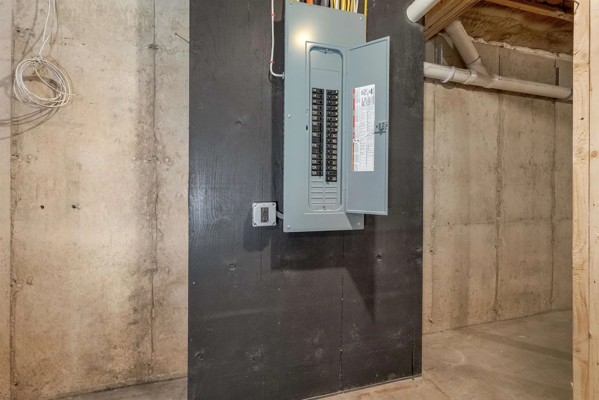 207 Pease Road Meredith NH 03253