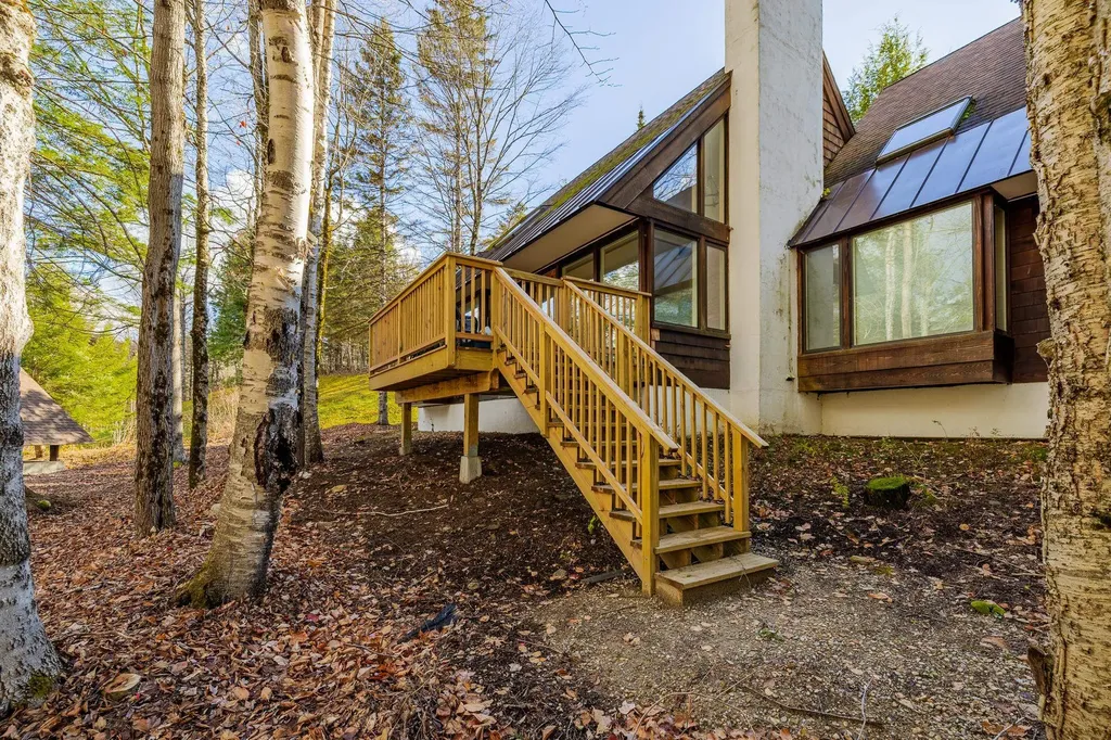 9 Pond View Road Winhall VT 05340