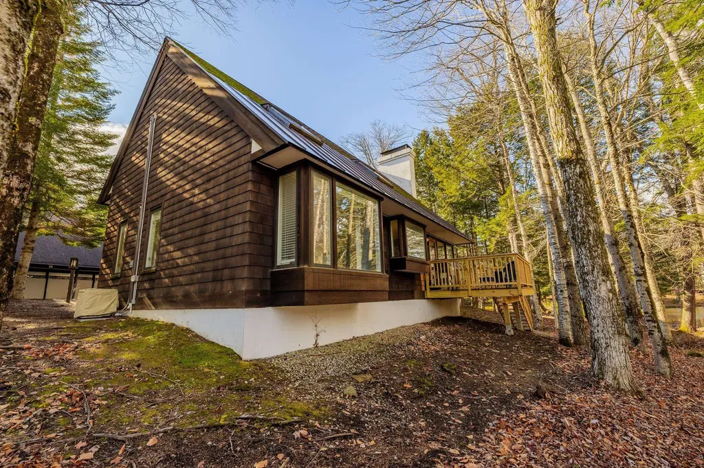 9 Pond View Road Winhall VT 05340