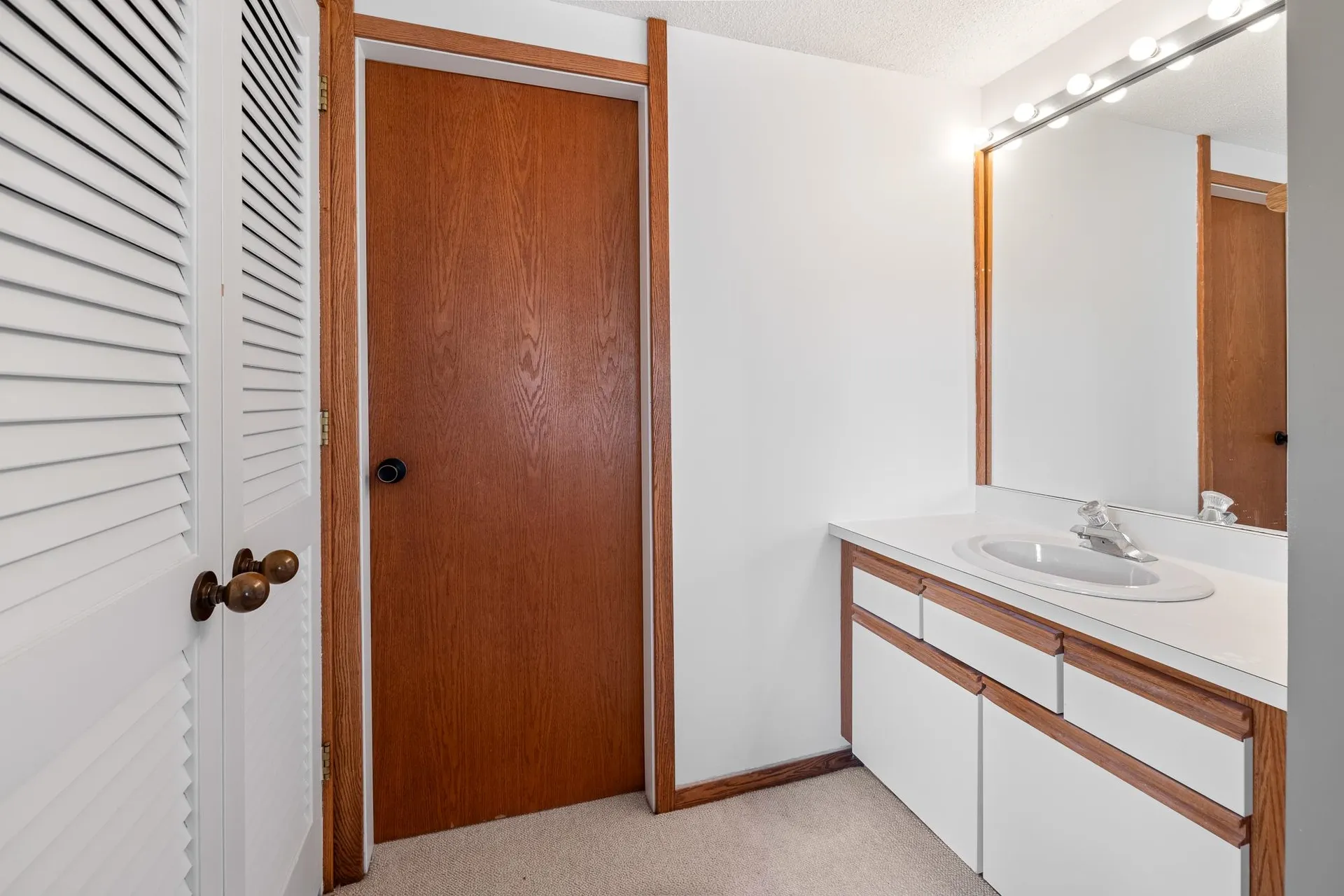 9 Pond View Road Winhall VT 05340