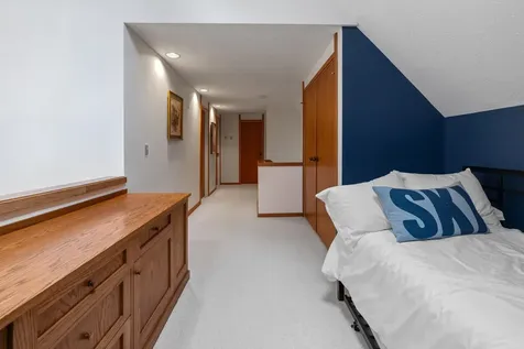 9 Pond View Road Winhall VT 05340