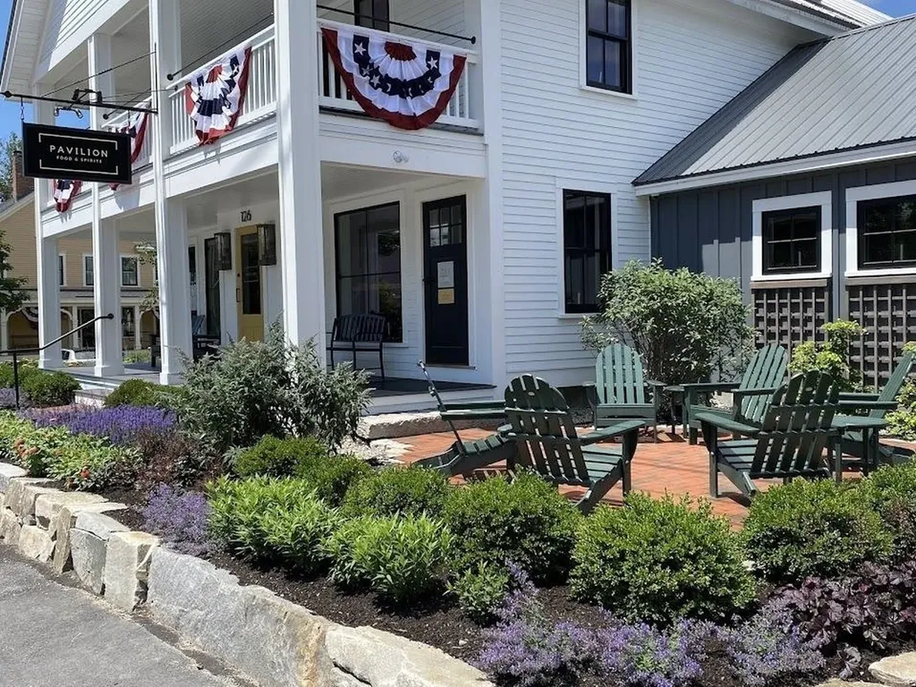 126 South Main Street Wolfeboro NH 03894