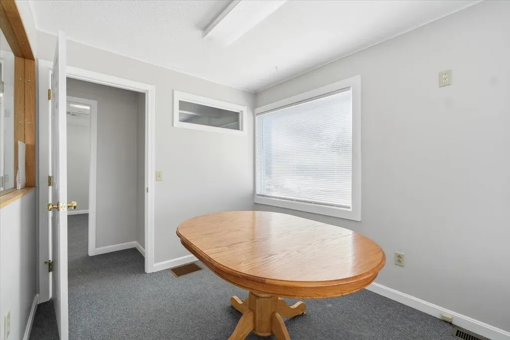 938-950 Shelburne Road South Burlington VT 05403