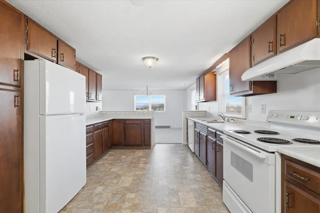 938-950 Shelburne Road South Burlington VT 05403