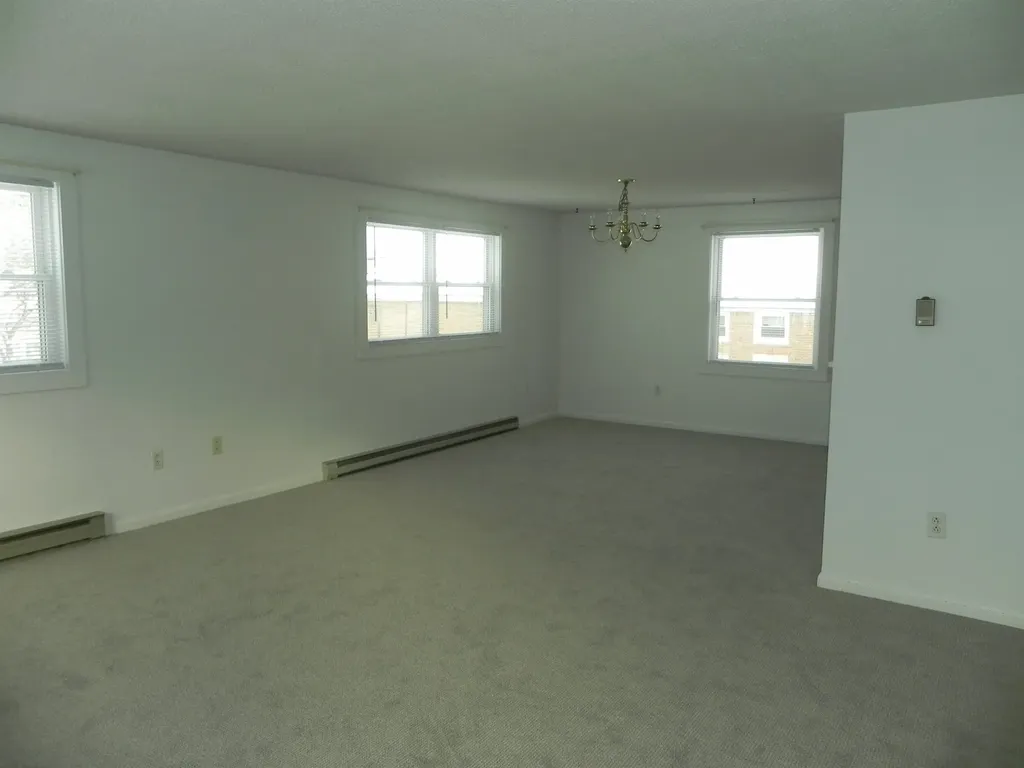 938-950 Shelburne Road South Burlington VT 05403