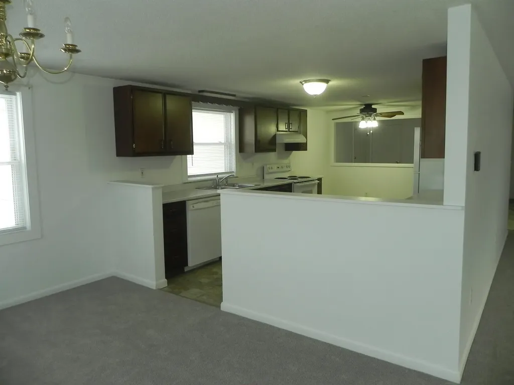 938-950 Shelburne Road South Burlington VT 05403