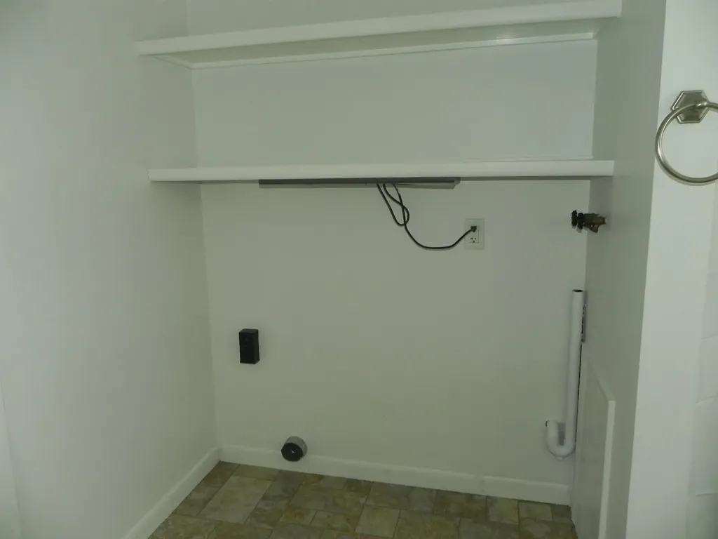 938-950 Shelburne Road South Burlington VT 05403