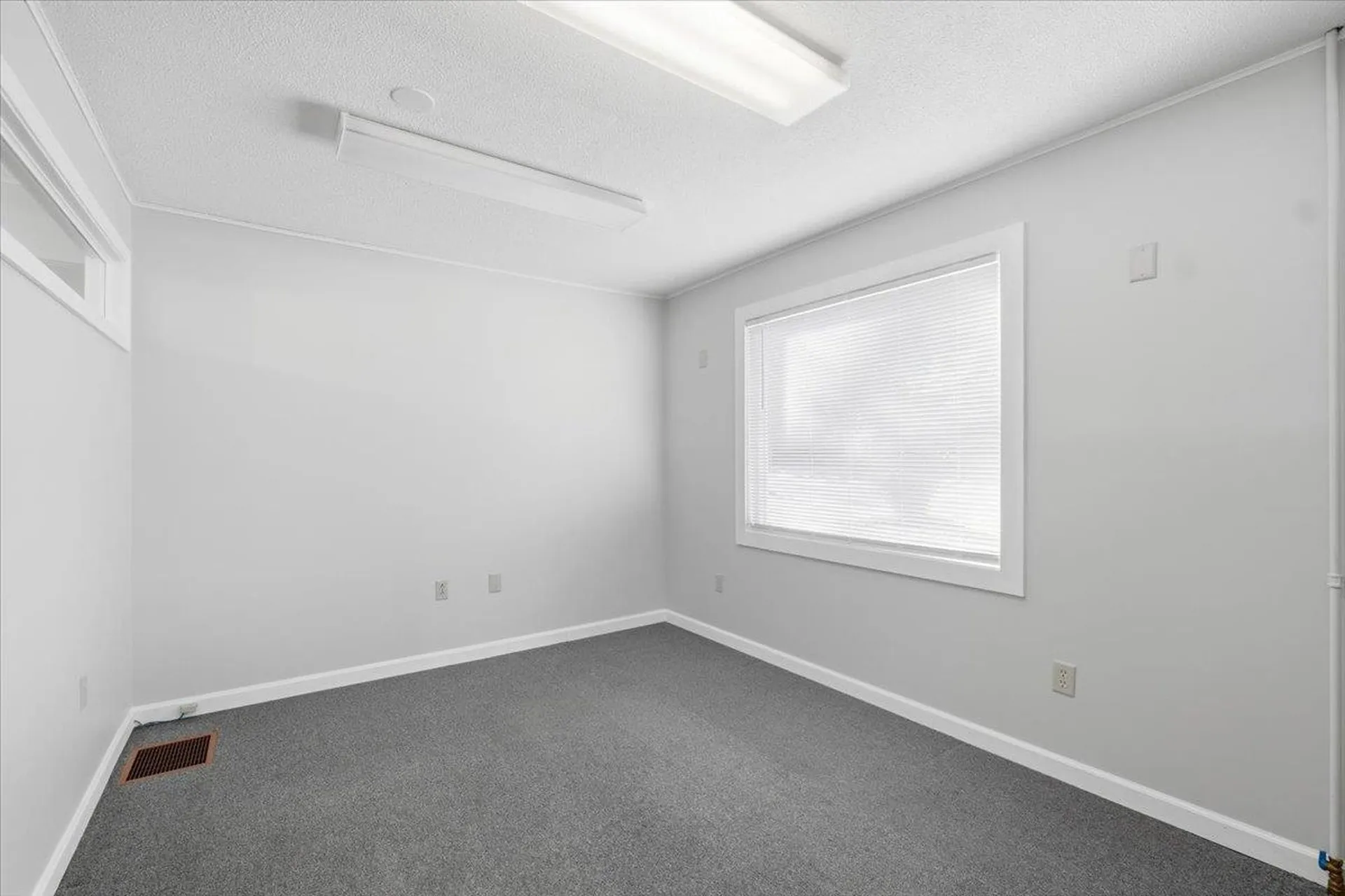 938-950 Shelburne Road South Burlington VT 05403