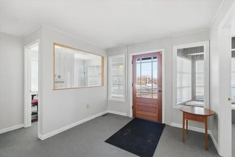 938-950 Shelburne Road South Burlington VT 05403