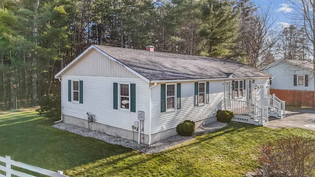 24 Cricket Lane Concord NH 03301
