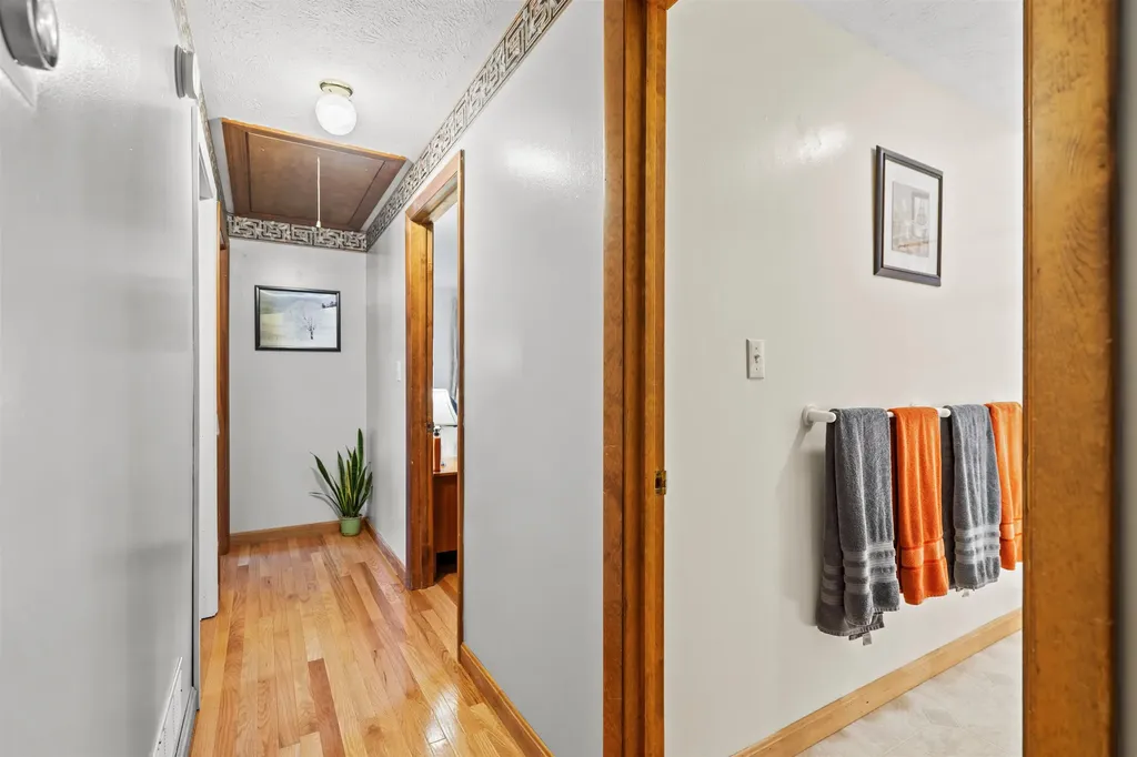 24 Cricket Lane Concord NH 03301