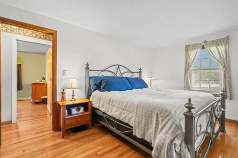 24 Cricket Lane Concord NH 03301