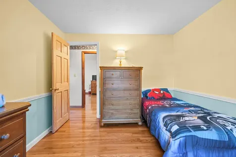 24 Cricket Lane Concord NH 03301