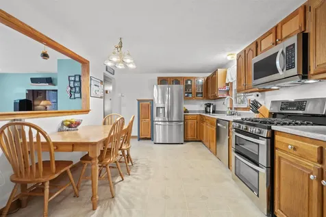 24 Cricket Lane Concord NH 03301