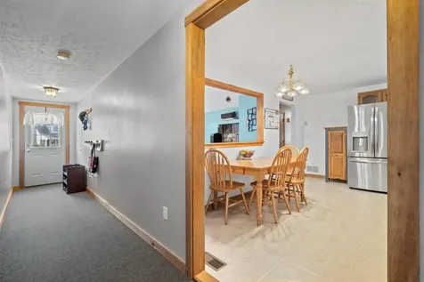 24 Cricket Lane Concord NH 03301