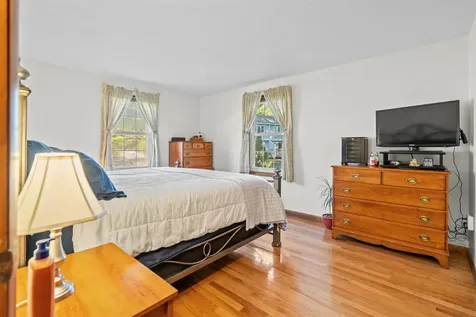 24 Cricket Lane Concord NH 03301