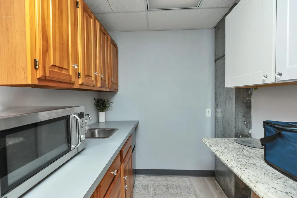 254 N Broadway Way Salem NH 03079