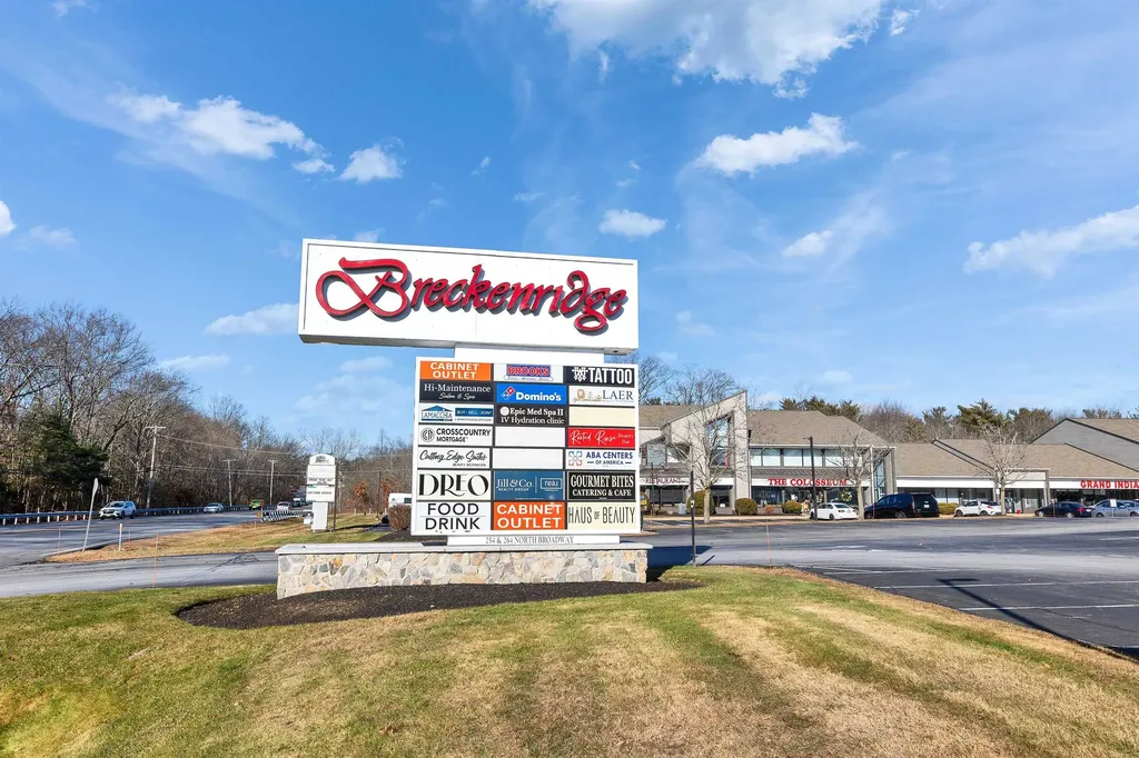 254 N Broadway Way Salem NH 03079