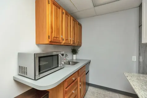 254 N Broadway Way Salem NH 03079