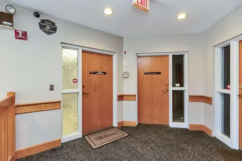 254 N Broadway Way Salem NH 03079