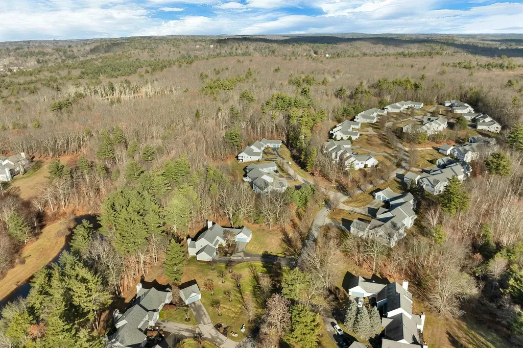 3 Evergreen Way Windham NH 03087