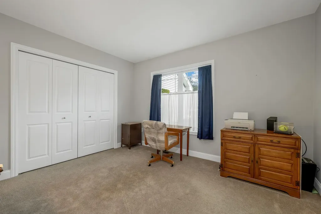 3 Evergreen Way Windham NH 03087