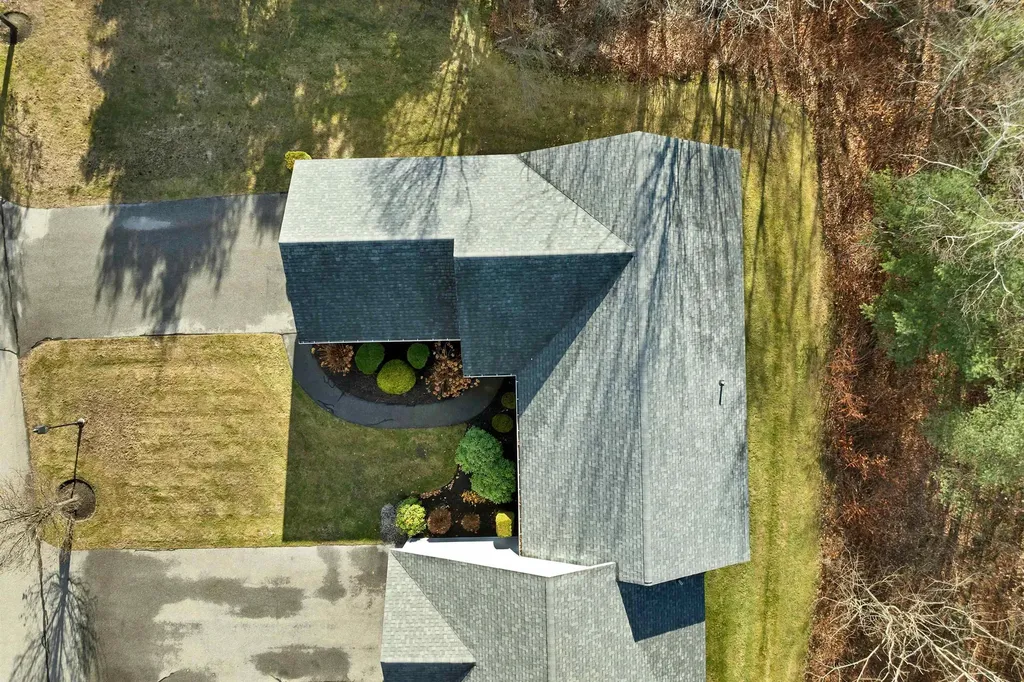 3 Evergreen Way Windham NH 03087