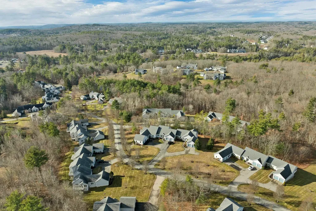 3 Evergreen Way Windham NH 03087